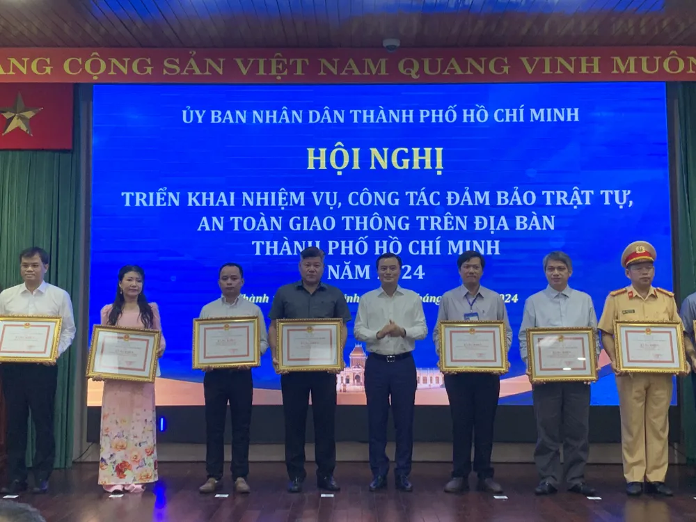 TP.HCM đẩy nhanh công trình giao thông cấp bách, kéo giảm ùn tắctphcm-tong-ket-an-toan-giao-thong (2).JPG
