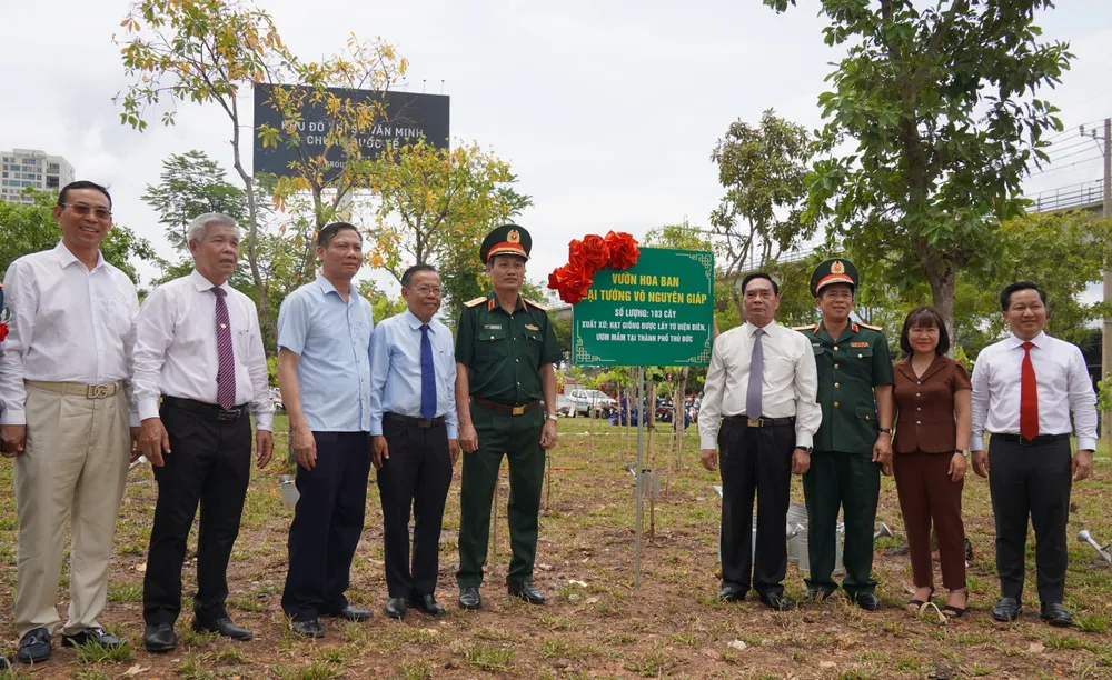 TP Thủ Đức đặt bia đá tưởng niệm Đại tướng Võ Nguyên Giáp-TP-Thu-duc-cong-vien-vo-nguyen-giap (4).jpg