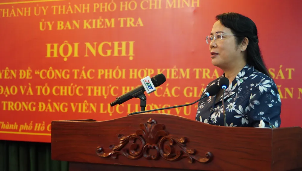 Chủ nhiệm UBKT Thành ủy TP.HCM Trần Kim Yến kết luận tại hội nghị. Ảnh: THANH TUYỀN Chủ nhiệm UBKT Thành ủy TP.HCM: Người làm kiểm tra cũng không vui khi ký quyết định kỷ luật cán bộ -chu-nhiem-ubkttu-tphcm-ky-luat-can-bo (2).jpg