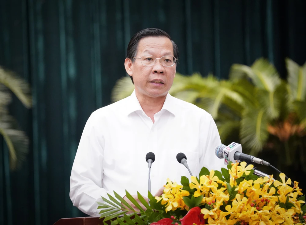 Chủ tịch UBND TP.HCM Phan Văn Mãi trả lời về kết quả một năm thực hiện Nghị quyết 98. Ảnh: THUẬN VĂN Ông Phan Văn Mãi trả lời câu hỏi 'Sau một năm thực hiện Nghị quyết 98, TP.HCM làm được gì hay chưa được gì'chu-tich-tphcm-tra-loi-ket-qua-1-nam-thuc-hien-nghi-quyet-98.jpg