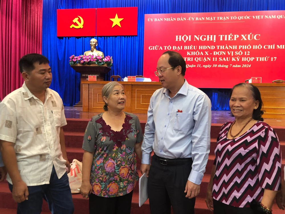 Ông Nguyễn Hồ Hải, Phó Bí thư Thường trực Thành ủy TP tiếp xúc với cử tri quận 11. Ảnh: THANH THÙY TP.HCM đang xử lý cán bộ thuộc diện Ban Thường vụ Thành ủy quản lý liên quan đến Vạn Thịnh Phát, AIC-tphcm-van-thinh-phat-AIC.jpg