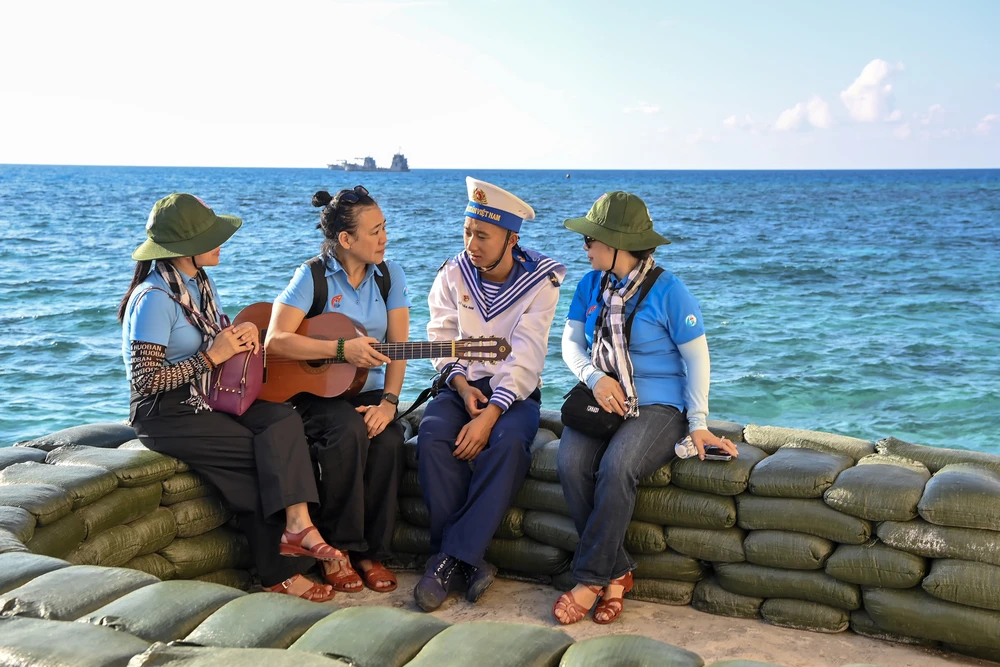 CLB “Vì Hoàng Sa- Trường Sa thân yêu': Hành trình 10 năm và chất keo đặc biệt nối biển-bờ gần nhau hơn-truong-sa.jpg