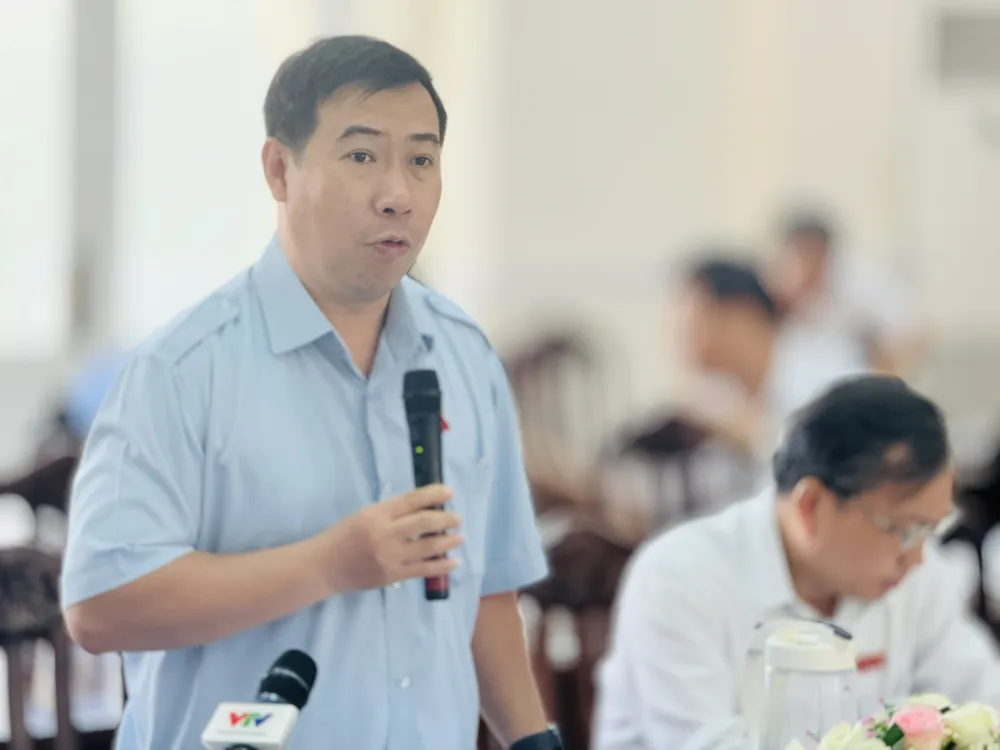 Kiến nghị UBND TP.HCM không thu phí, hướng dẫn chuyển đổi giấy tờ sau khi sắp xếp khu phố-hdnd-tphcm-giam-sat-sap-xep-khu-pho-ap-quan-7 (2).jpg