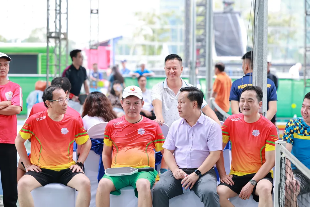 Giải đấu có sự tham gia của nhiều lãnh đạo TP.HCM, sở, ban ngành nhằm kêu gọi sự chung tay của các doanh nghiệp, mạnh thường quân, vận động viên, nhà tài trợ, các cơ quan sở, ban, ngành cùng chia sẻ với đồng bào tại các tỉnh, thành khắc phục hậu quả cơn bão số 3. Ảnh: BTC Bí thư Thành ủy TP.HCM tham gia đấu Pickleball, ủng hộ đồng bào bị thiệt hại do bão số 3-bi-thu-thanh-uy-tphcm-dau-picckball-bao-so-33.JPG
