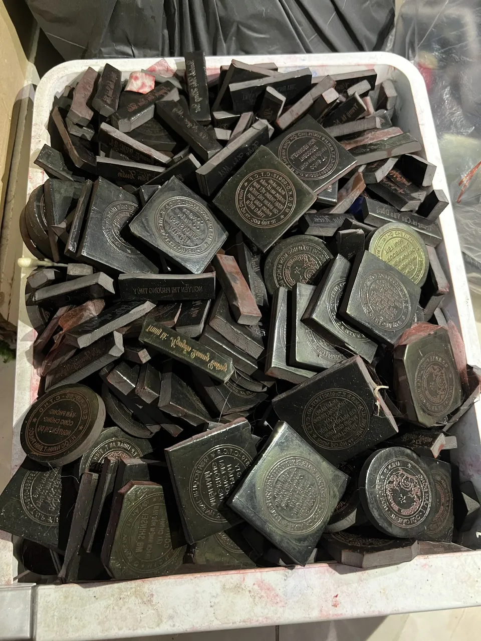 Công an Huyện Bình Chánh xóa đường dây làm giả giấy tờ quy mô lớn-cong-an-huyen-binh-chanh-duong-day-lam-giay-to-gia (2).jpg