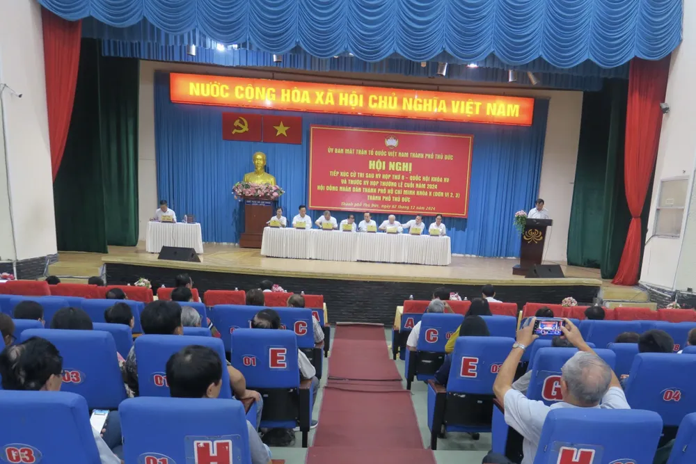 Cử tri TP Thủ Đức quan tâm đến chống lãng phí, tinh gọn bộ máy-tiep-xuc-cu-tri-thu-duc-tinh-gon-bo-may. (9).jpg