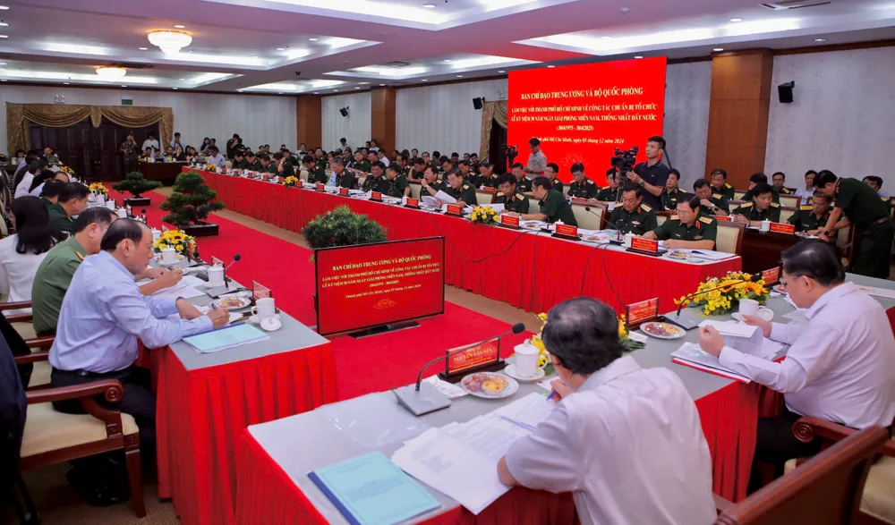 Ban chỉ đạo Trung ương, Bộ Quốc phòng làm việc với TP.HCM cho lễ kỷ niệm 50 năm giải phóng miền Nam, thống nhất đất nước -50-nam-giai-phong-mien-nam-thong-nha-dat-nuoc (2).jpg