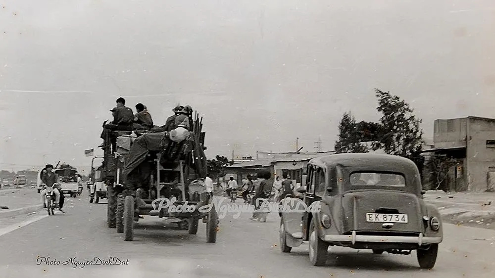 Gặp người rong ruổi chụp ảnh đường phố Sài Gòn ngày 30-4-1975-nguoi-chup-anh-duong-pho-sai-gon-ngay-30-4-19758.jpg