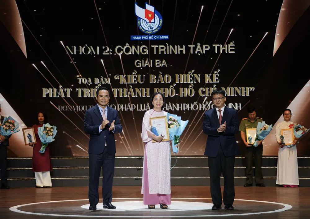 bao-chi-tphcm (2)2.JPG