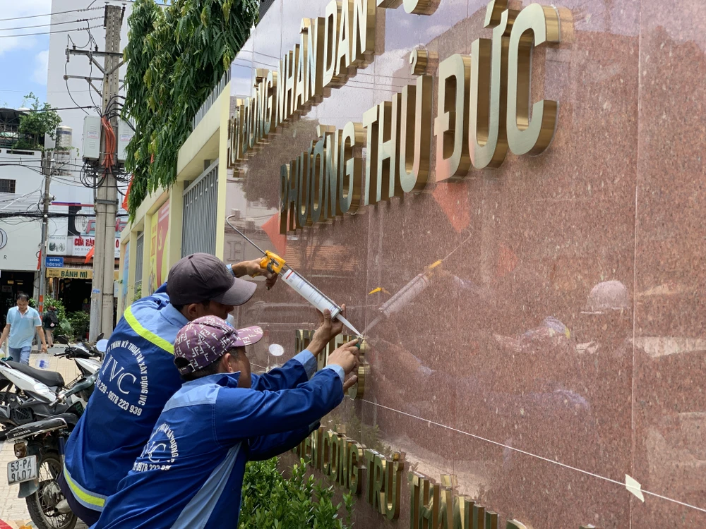 Gắn bảng tên phường Thủ Đức, Hiệp Bình... tại TP.HCM-phuong-thu-duc-gan-bang-ten-phuong34.JPG