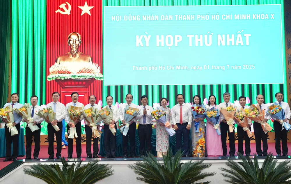 Thường trực HĐND TP.HCM chỉ định 17 Ủy viên UBND TP.HCM-thuong-truc-HDND-TPHCM-chi-dinh-uy-vien-UBND.jpg