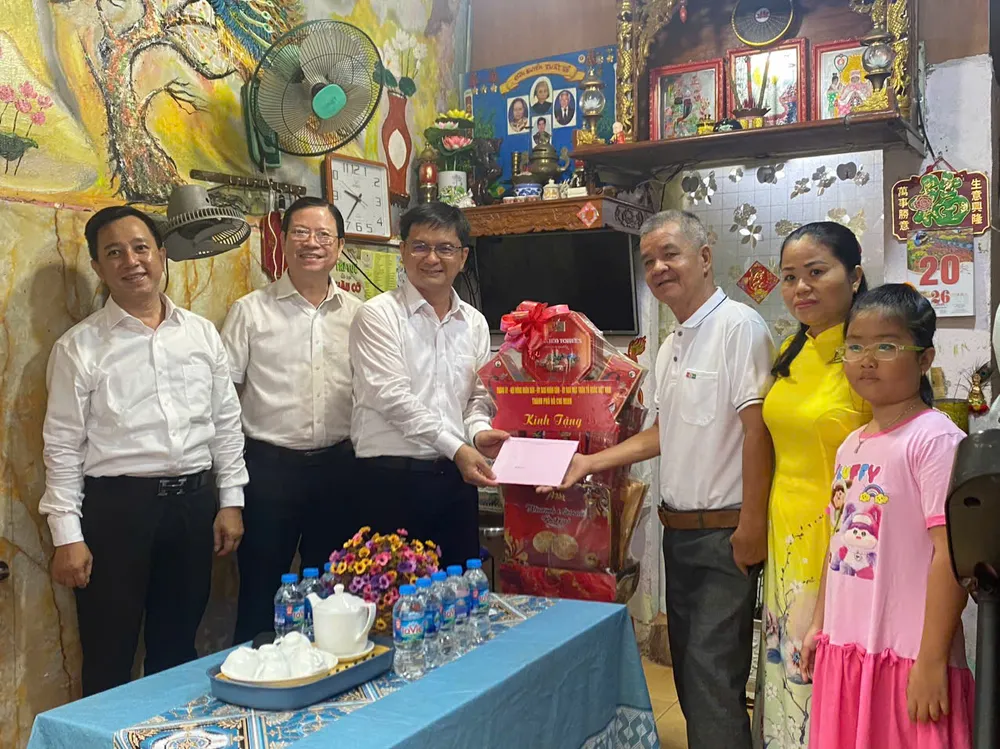 Trưởng Ban Tuyên giáo và Dân vận Thành ủy TP.HCM thăm gia đình thương binh, chính sách-tham-gia-dinh-thuong-binh-27-7.jpg