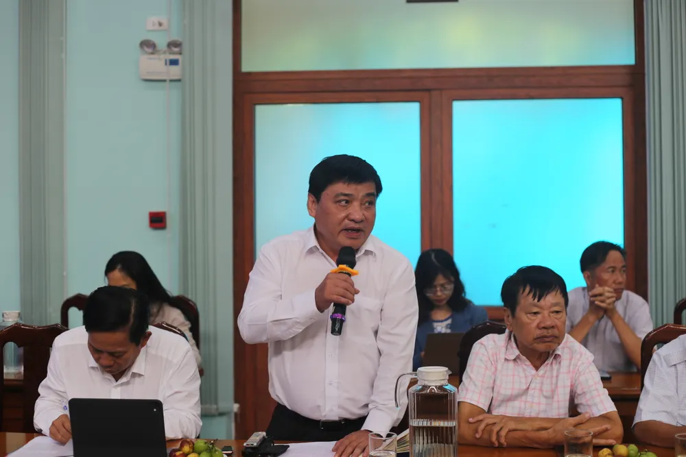 TPHCM-lay-y-kien-bao-chi-gop-y-bao-chinh-tri-dai-hoi-dang-bo (5).JPG