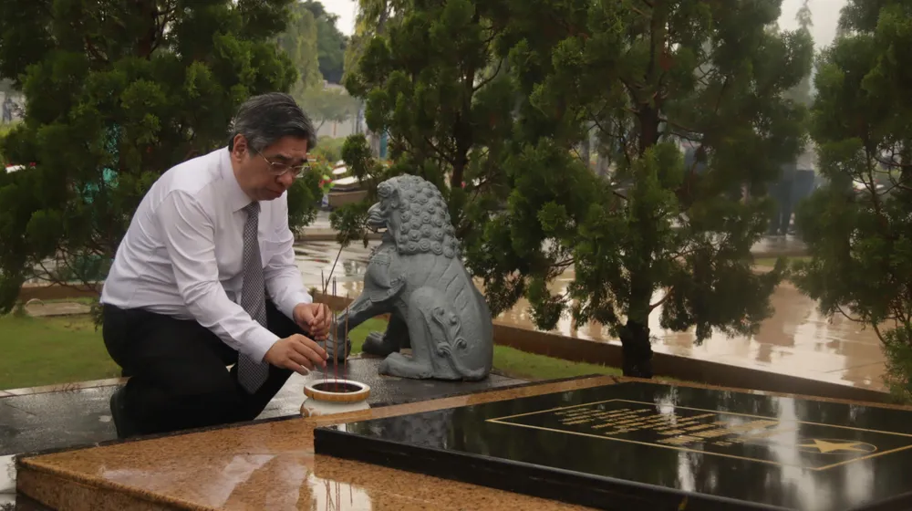 lanh-dap-tphcm-vieng-tai-vung-tau (2).jpg