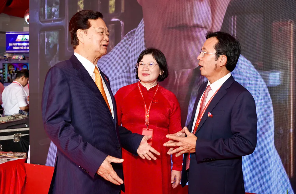 Chùm ảnh: Tổng Bí thư Tô Lâm cùng lãnh đạo Đảng, Nhà nước dự Đại hội đại biểu Đảng bộ TP.HCM-dai-hoi-dai-bieu-dang-bo-tphcm (36).jpg