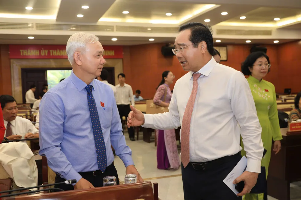 TP.HCM bổ sung nhóm đối tượng chi thu nhập tăng thêm theo cơ chế Nghị quyết 98-thu-nhap-tang-them.jpg