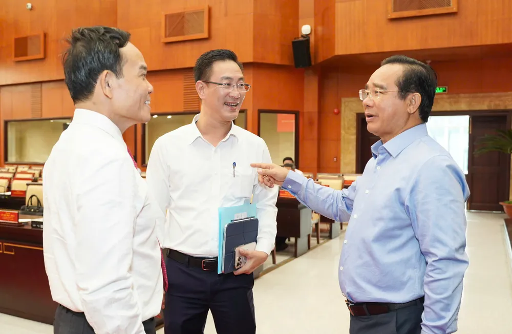 tphcm-hop-ban-chap-hanh (2).jpg