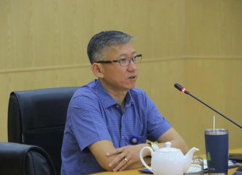 Ông Dương Trí Dũng cho biết đây là đợt tiêm thứ 3 của ngành GD-ĐT thực hiện đối với HS. Ảnh: THẢO PHƯƠNG