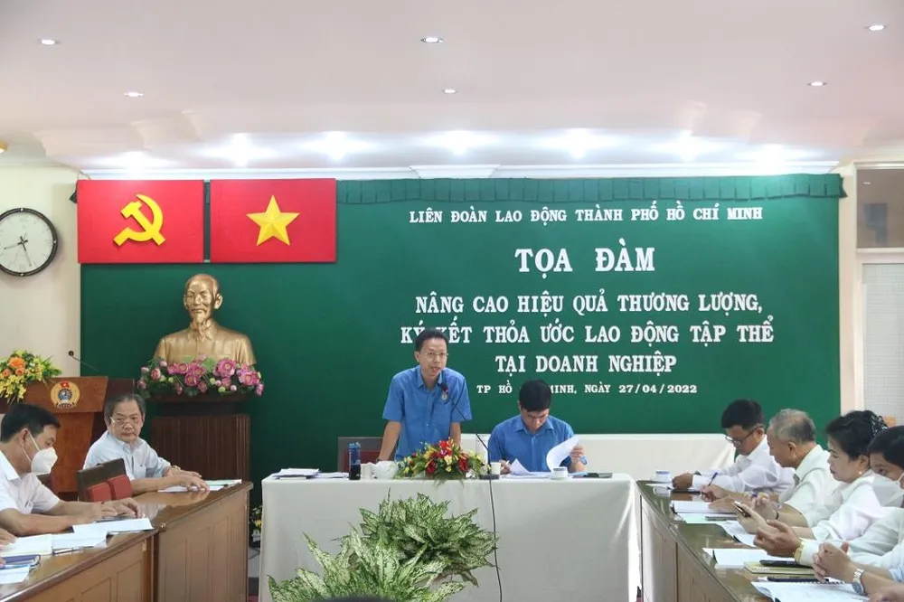 Quang cảnh buổi tọa đàm.