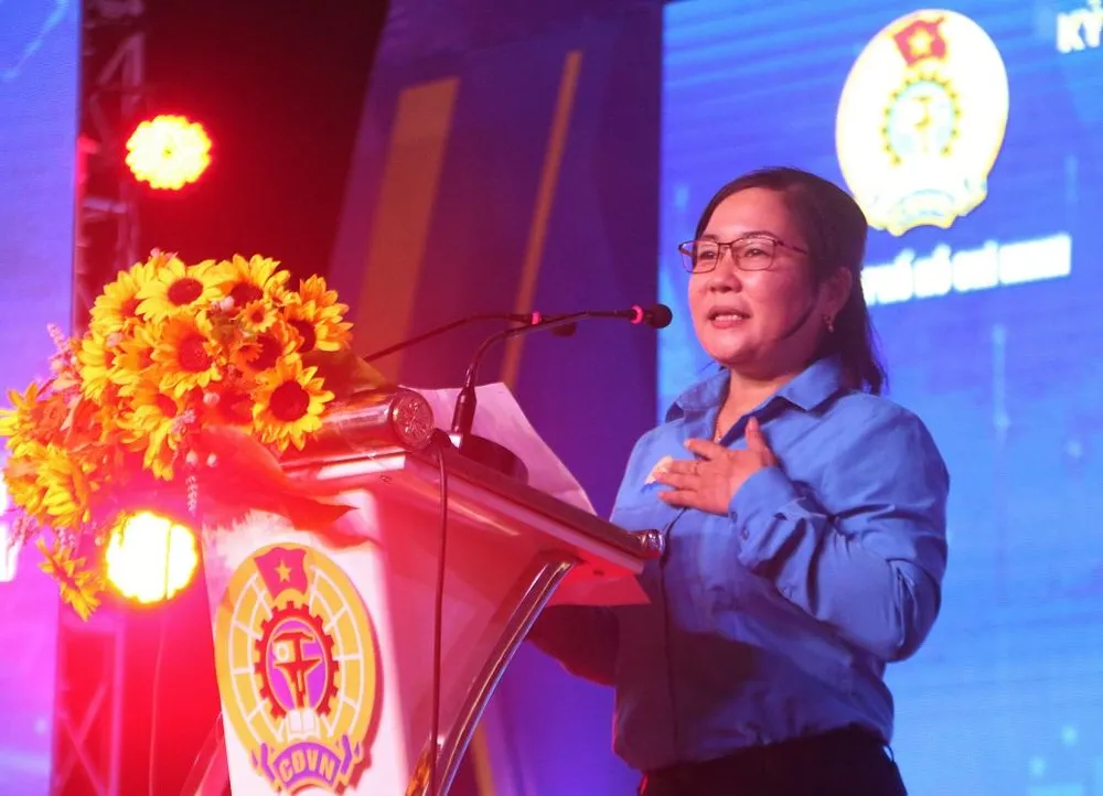 Bà Đào Thị Bích Nhuần chia sẻ ký ức những tháng ngày tham gia chống dịch. Ảnh: THẢO PHƯƠNG Bà Đào Thị Bích Nhuần chia sẻ ký ức những tháng ngày tham gia chống dịch. Ảnh: THẢO PHƯƠNG