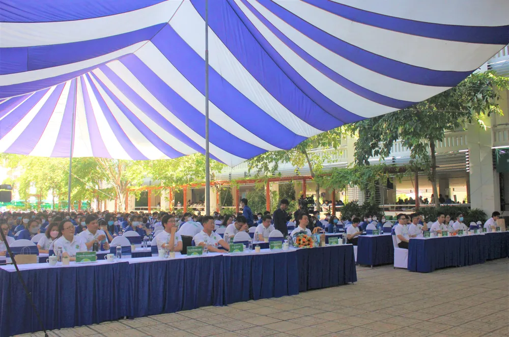 Chương trình với chủ đề “Chỉ một trái đất” được đông đảo sinh viên hưởng ứng. Ảnh: THẢO PHƯƠNG