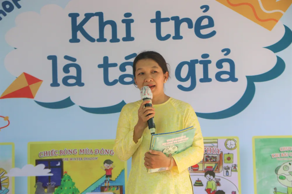 Chị Nguyễn Thị Thanh Thúy chia sẻ tại chương trình. Ảnh: THẢO PHƯƠNG Chị Nguyễn Thị Thanh Thúy chia sẻ tại chương trình. Ảnh: THẢO PHƯƠNG