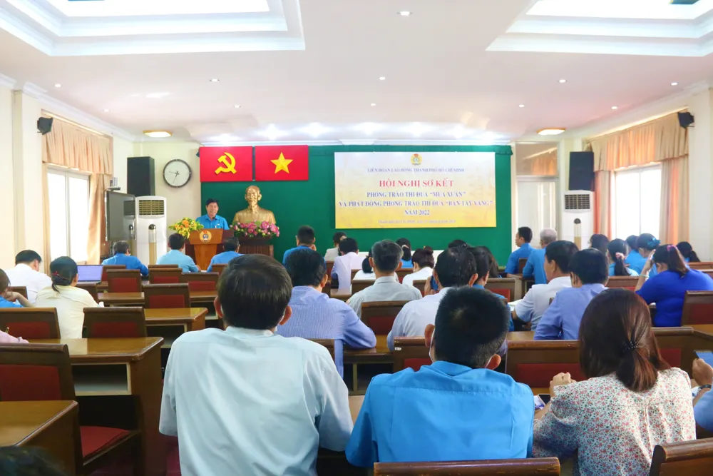 Lễ sơ kết phong trào thi đua “Mùa Xuân” do Liên đoàn Lao động TP.HCM tổ chức. Ảnh: THẢO PHƯƠNG