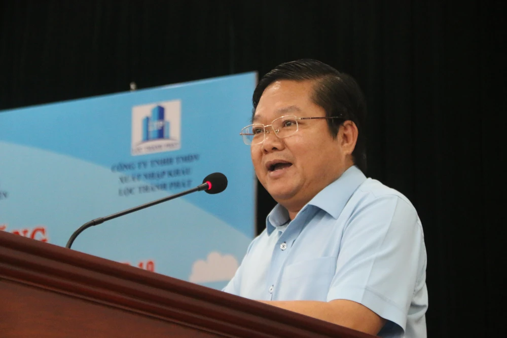 Ông Lê Văn Thinh hy vọng các cháu và gia đình sẽ vượt qua được khó khăn trong thời gian này. Ảnh: THẢO PHƯƠNG