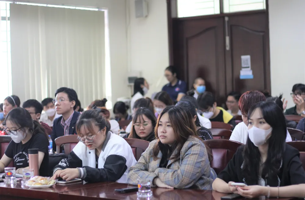 Ba giải pháp hỗ trợ SV trong các vấn đề về sức khỏe nói chung và PTSD nói riêng. Ảnh: BTC