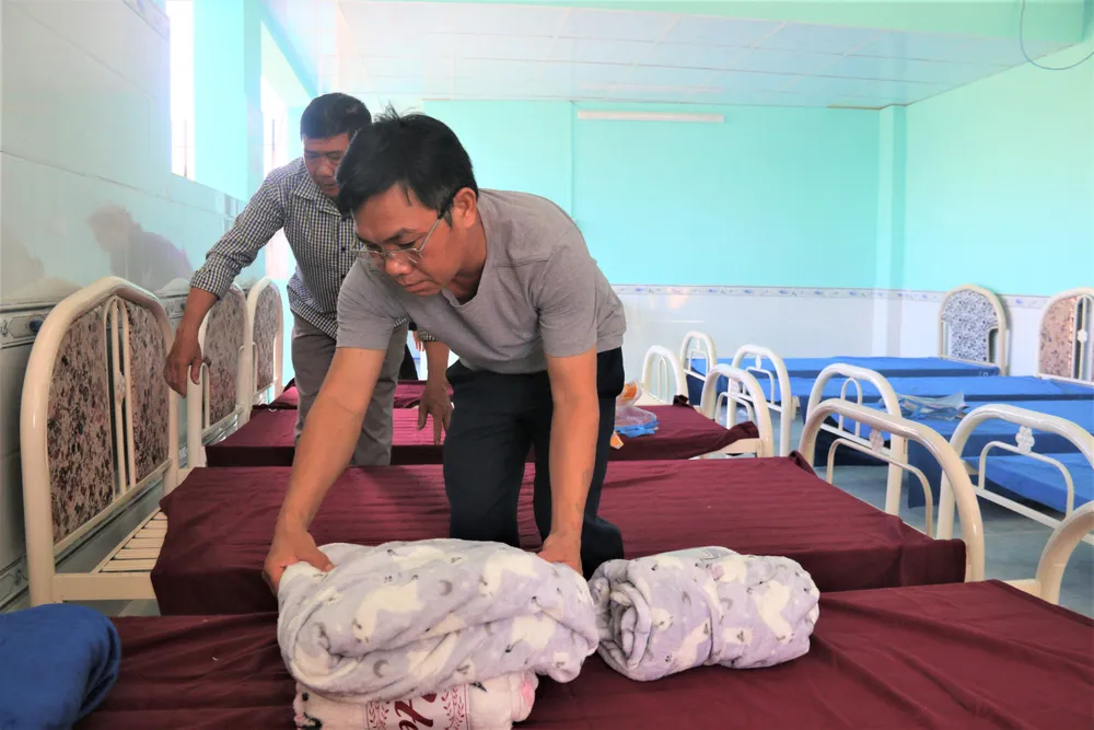 Anh Nguyễn Sĩ Danh xin ở nhờ nhà lưu trú để tiết kiệm chi phí. Ảnh: THẢO PHƯƠNG Anh Nguyễn Sĩ Danh xin ở nhờ nhà lưu trú để tiết kiệm chi phí. Ảnh: THẢO PHƯƠNG