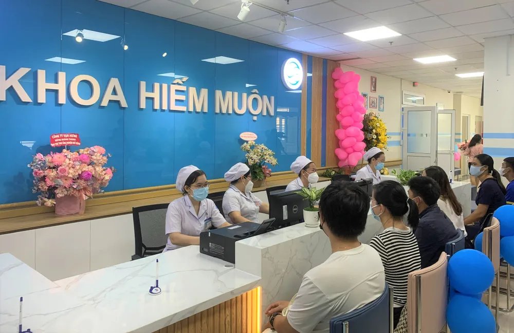 Thụ tinh trong ống nghiệm là kỹ thuật y tế chuyên sâu nổi bật của bệnh viện Hùng Vương. ẢNH: VÕ THƠ Thụ tinh trong ống nghiệm là kỹ thuật y tế chuyên sâu nổi bật của bệnh viện Hùng Vương. ẢNH: VÕ THƠ