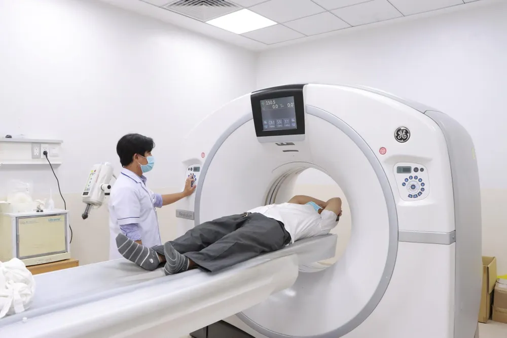 Người dân được tầm soát ung thư phổi miễn phí tại Bệnh viện Ung bướu TP.HCM. Ảnh: BVCC