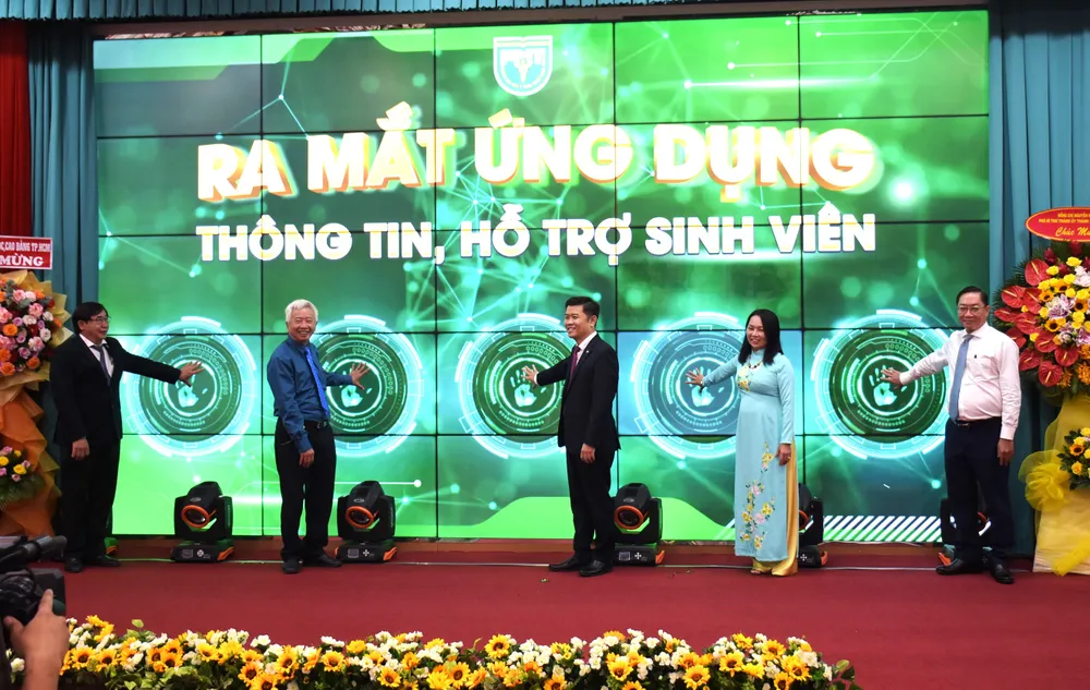 Trường ĐH Y khoa Phạm Ngọc Thạch ra mắt ứng dụng My PNTU hỗ trợ người học, giảng viên. Ảnh: THẢO PHƯƠNG ĐH-y-khoa-PNT2.JPG