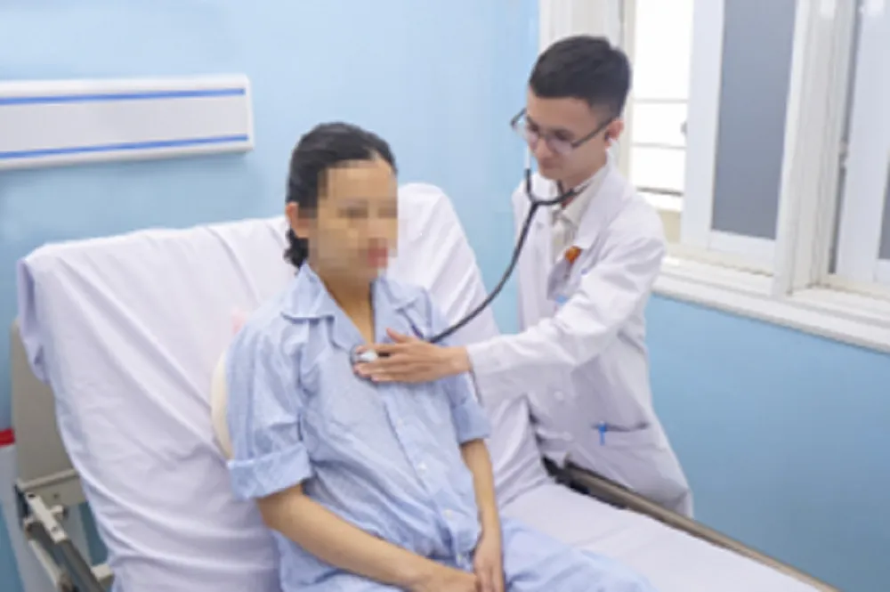 Bệnh viện Nhân dân Gia Định cứu sản phụ suy đa tạng nguy kịch sau mổ lấy song thai. Ảnh: BVCC suy đa tạng - 1