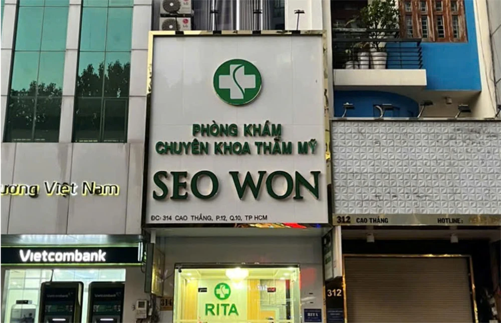 hút mỡ bụng - 1