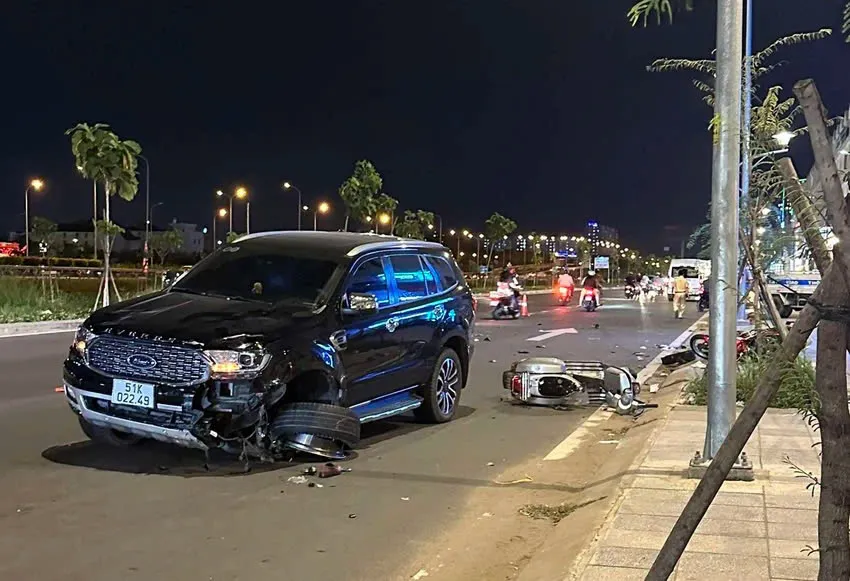 Ô tô tông liên hoàn tại TP Thủ Đức. Ô tô tông liên hoàn - 1