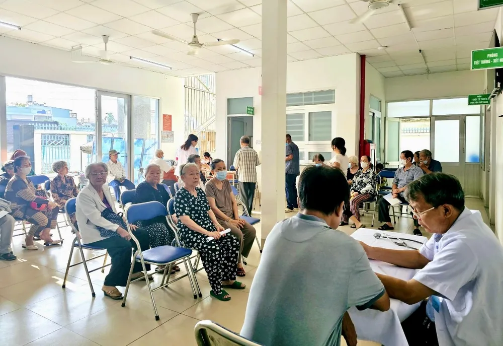 già hóa dân số tại TP.HCM