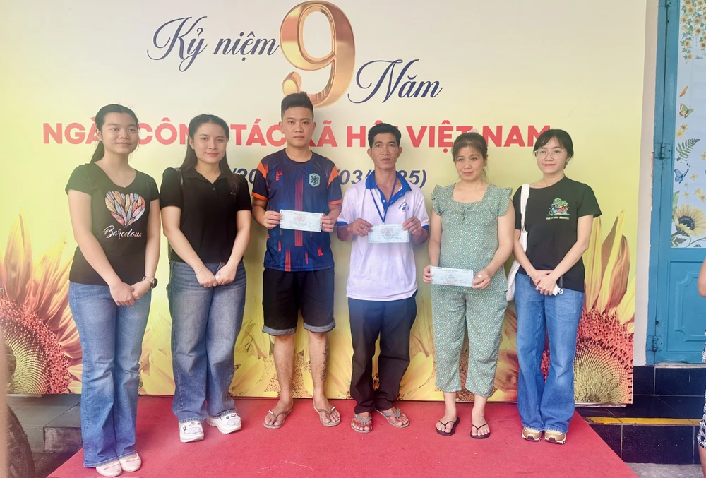 Phòng Công tác Xã hội Bệnh viện Nhi đồng 1 kết nối nhà hảo tâm hỗ trợ viện phí cho các bệnh nhi. cong-tac-xa-hoi8.jpg