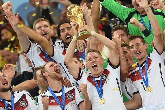Chiếc cúp vàng World Cup của Đức có công không nhỏ của Bastian Schweinsteiger 