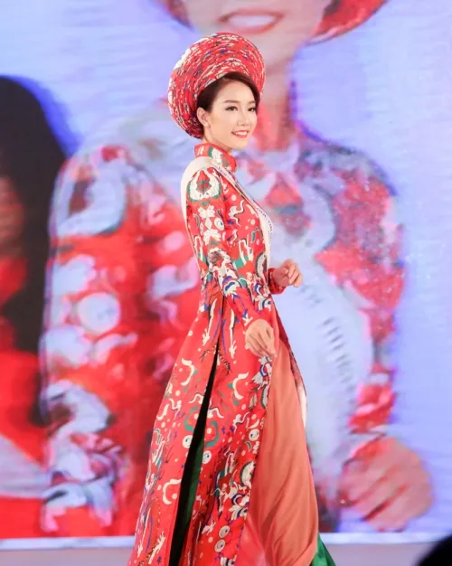 Tìm ra 15 người đẹp vào chung kết hoa hậu bản sắc Việt ảnh 2 Tìm ra 15 người đẹp vào chung kết hoa hậu bản sắc Việt ảnh 2