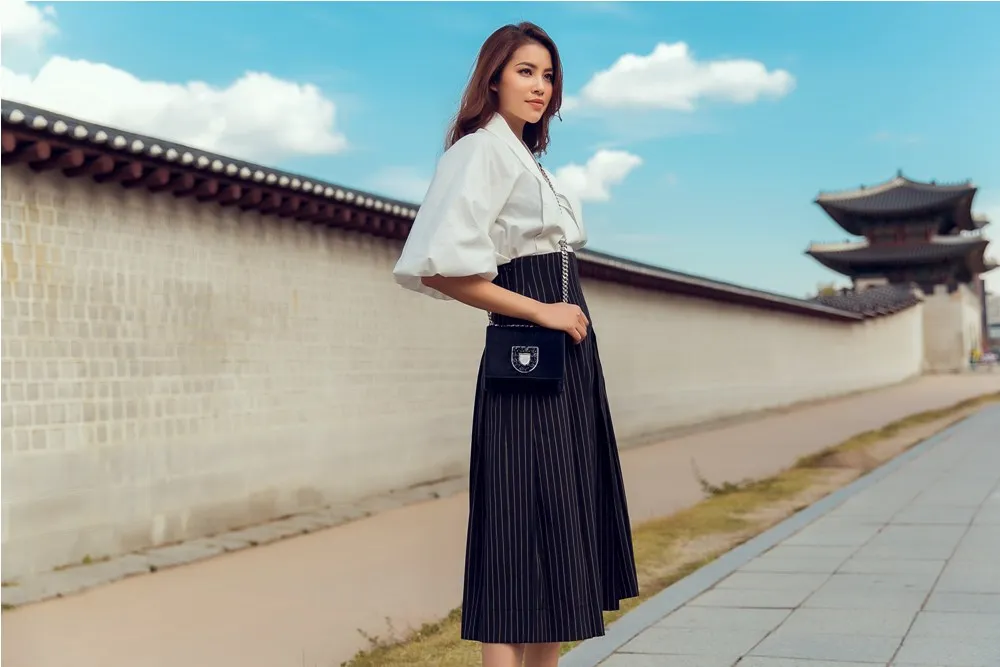 Ngắm hoa hậu Hoàn vũ Phạm Hương khoe chân dài ở xứ Hàn ảnh 5