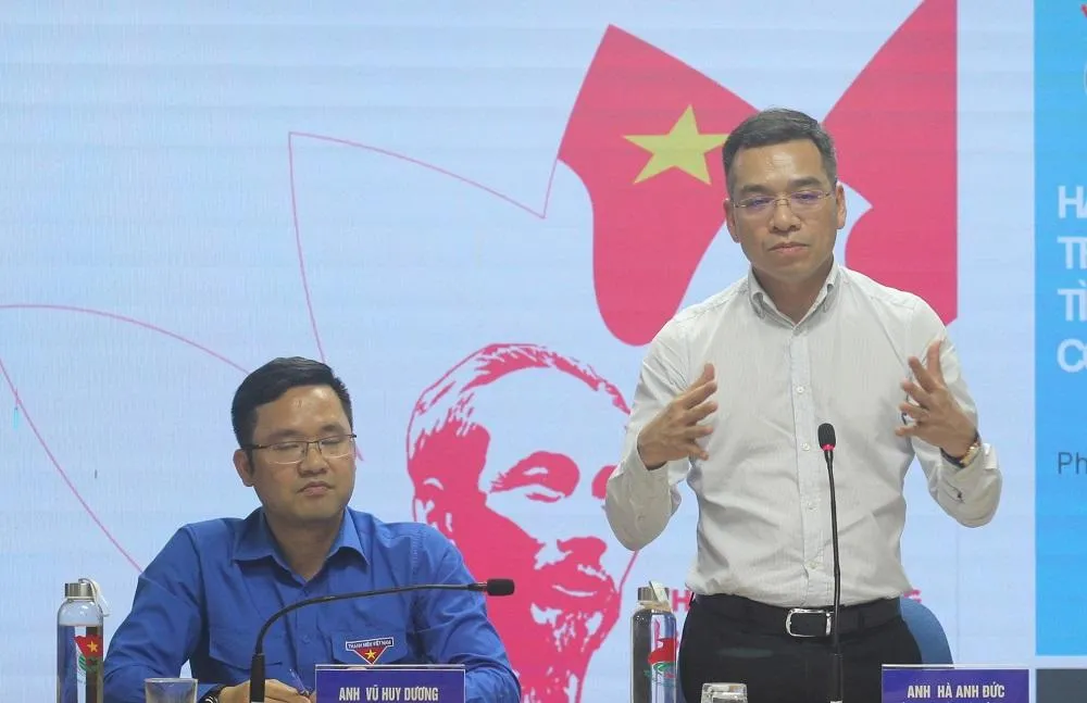 Đại diện Trung ương Hội Thầy thuốc trẻ Việt Nam chia sẻ về hành trình. Ảnh: VIẾT THỊNH