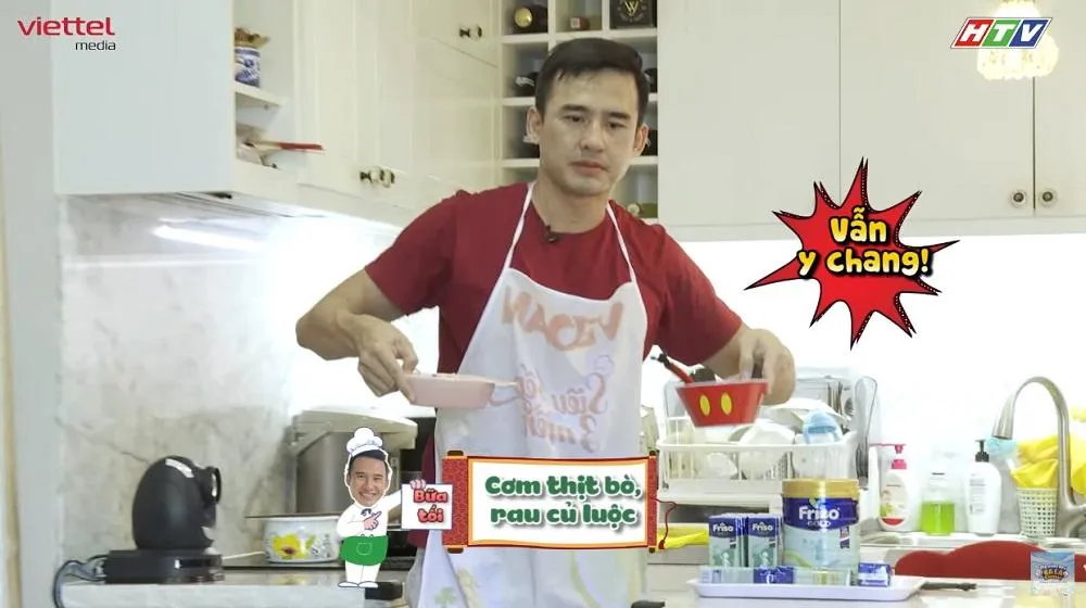 Các ông bố vừa phải vật lộn khi chăm con vừa phải vất vả khi vào bếp. Ảnh: NSX