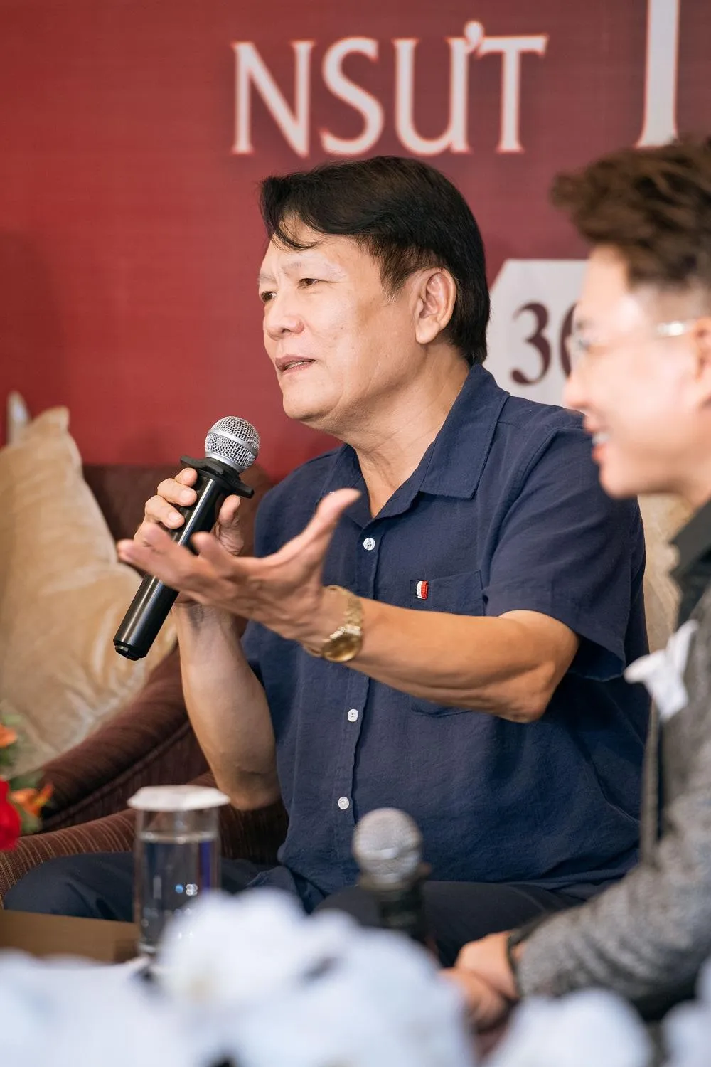 Tổng đạo diễn kiêm giám đốc âm nhạc của chương trình, NSND Quang Vinh. Ảnh: ĐÀO ĐÁ ĐỖ HẢI Tổng đạo diễn kiêm giám đốc âm nhạc của chương trình, NSND Quang Vinh. Ảnh: ĐÀO ĐÁ ĐỖ HẢI