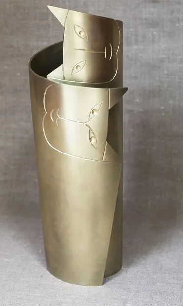 Tác phẩm của họa sỹ Lê Thiết Cương. Tác phẩm của họa sỹ Lê Thiết Cương.