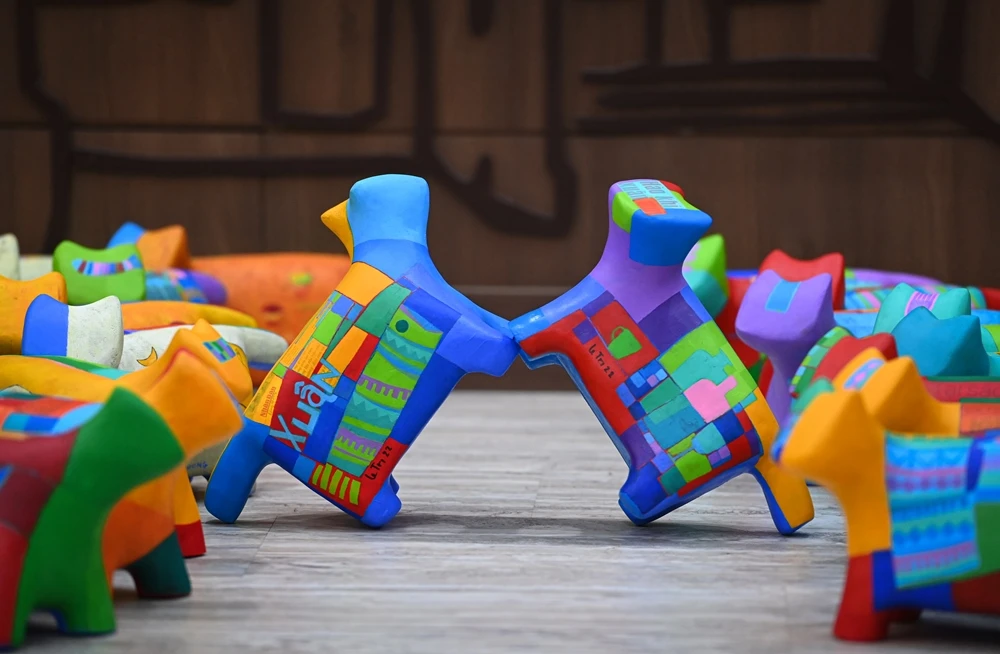 Sự kết hợp của họa sĩ Lê Thiết Cương và Nguyễn Minh Trí.