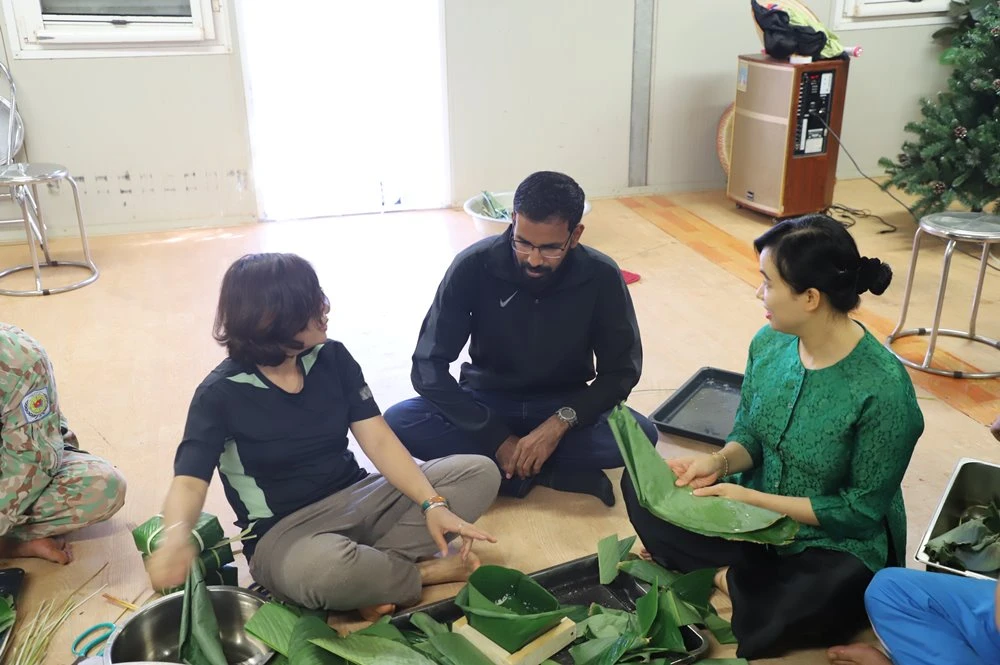 Đây cũng là dịp để quảng bá văn hóa Việt Nam tới bạn bè các nước. Ảnh: BVDC2.4 Đây cũng là dịp để quảng bá văn hóa Việt Nam tới bạn bè các nước. Ảnh: BVDC2.4