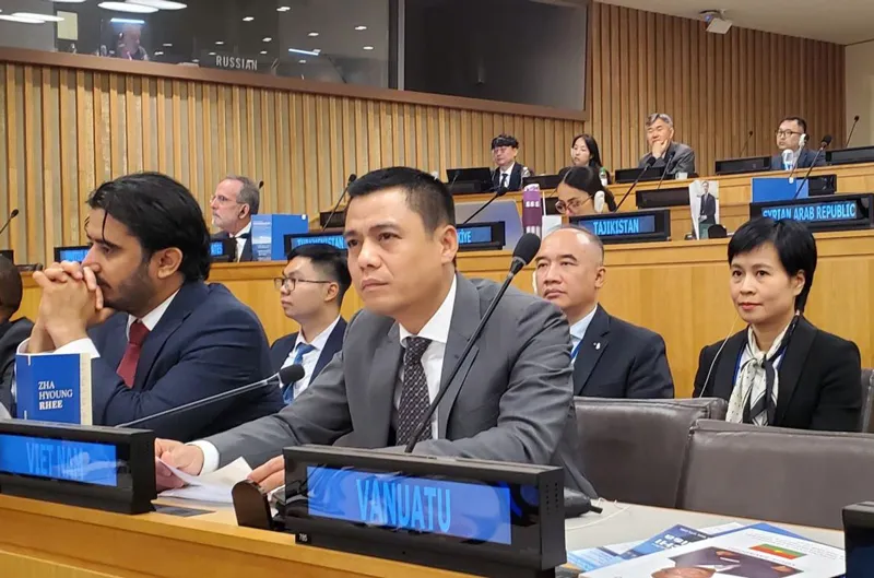 Đại sứ Đặng Hoàng Giang, Trưởng Phái đoàn thường trực Việt Nam tại LHQ, Trưởng đoàn Việt Nam. Ảnh: TTXVN. Đại sứ Đặng Hoàng Giang, Trưởng Phái đoàn thường trực Việt Nam tại LHQ, Trưởng đoàn Việt Nam. Ảnh: TTXVN.