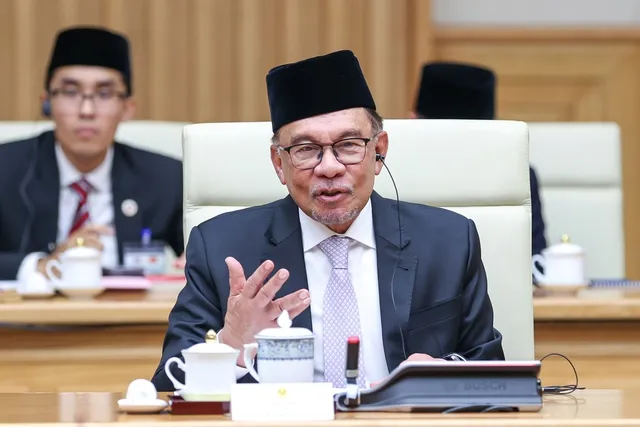 Thủ tướng Malaysia Anwar Ibrahim nhấn mạnh ông luôn lưu giữ những tình cảm tốt đẹp về Chủ tịch Hồ Chí Minh. Ảnh: VGP.
