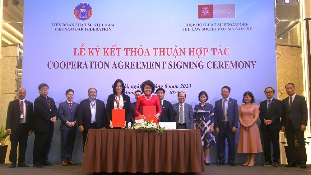 Lễ ký kết đánh dấu thời kỳ hợp tác mới giữa nghề luật sư của hai nước. Ảnh: TT.